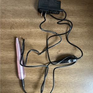 Electronic nail filer